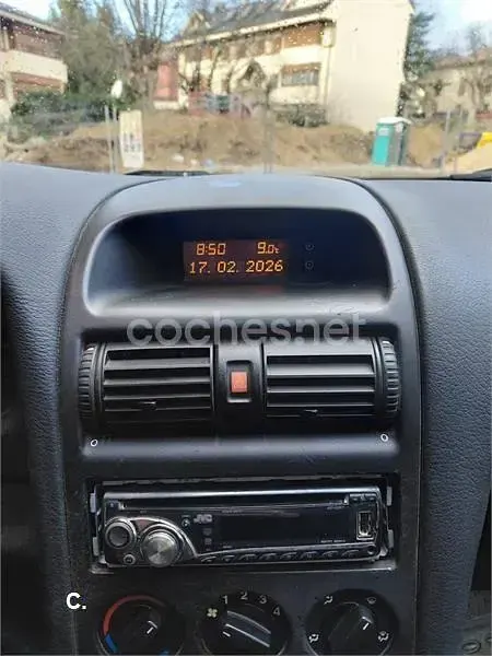 Usado Opel Astra 100 CV (73 kW) 1999 Gris / plata Berlina