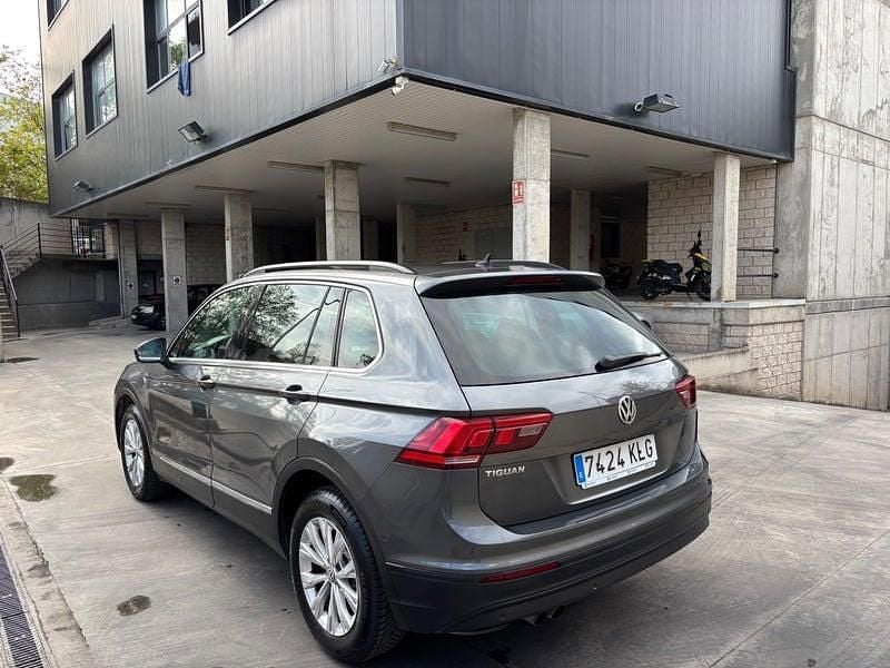 Usado VW Tiguan Advance 150 CV (110 kW) 2018 Gris / plata SUV