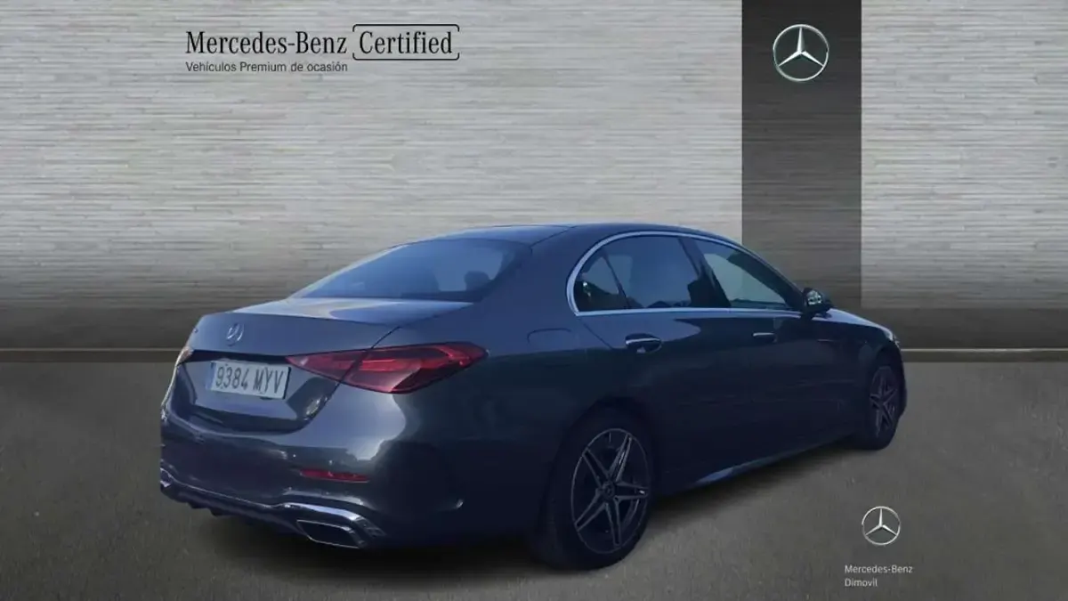 Usado Mercedes C300 265 CV (194 kW) 2025 Gris Berlina