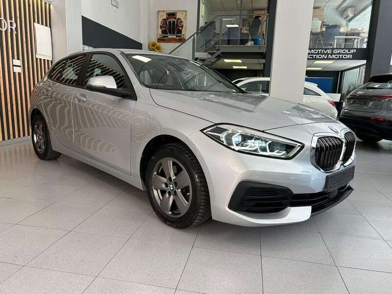 Gris Usado 2021 BMW 116 Advantage Utilitario | 18.490 € (Buen precio) - Imagen 1/4