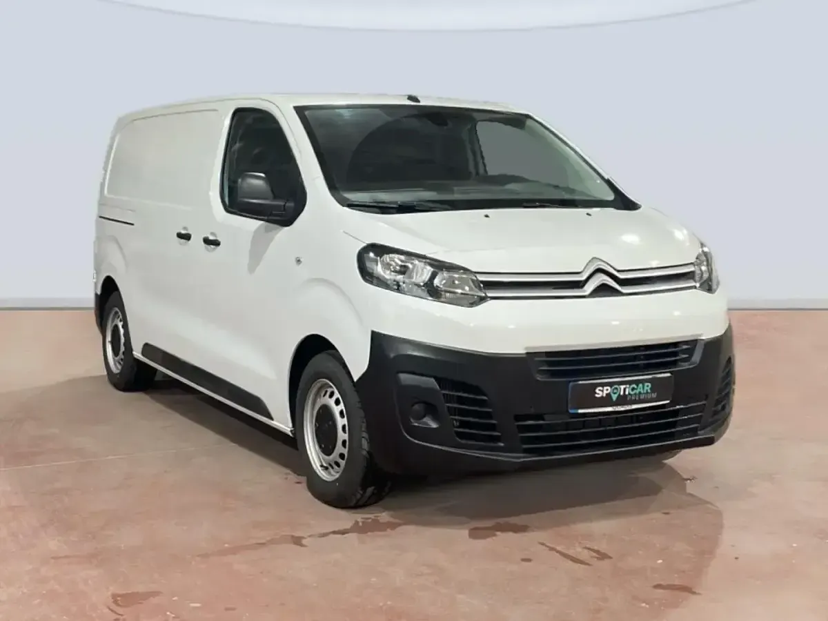 Usado Citroën Jumpy 120 CV (88 kW) 2024 Blanco Monovolumen