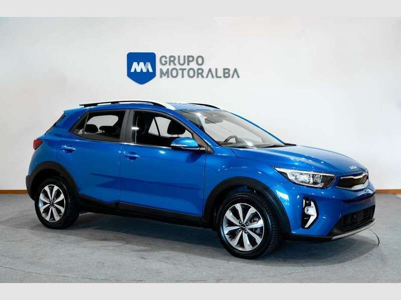Azul Usado 2024 Kia Stonic SUV | 16.990 € (Buen precio) - Imagen 1/4