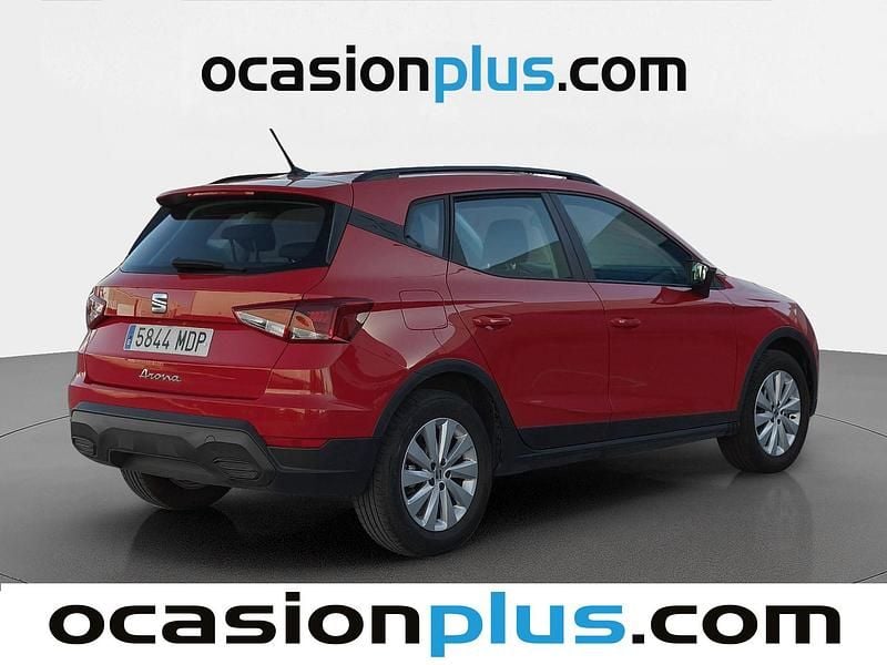 Usado Seat Arona Style 110 CV (80 kW) 2023 Rojo SUV