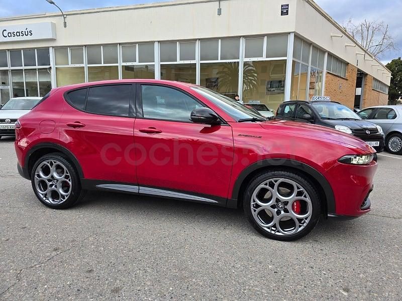 Usado Alfa Romeo Tonale Edizione Speciale 130 CV (95 kW) 2023 Granate SUV