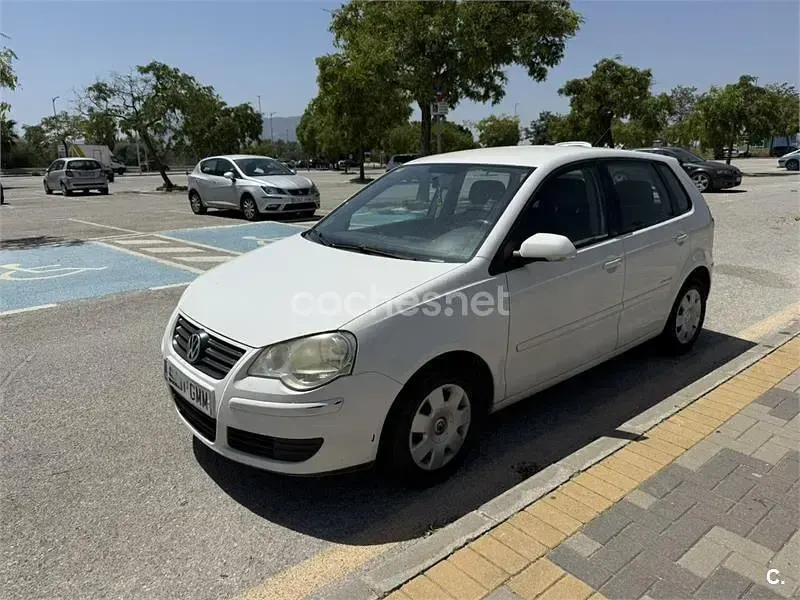 Usado VW Polo United 60 CV (44 kW) 2009 Blanco Utilitario