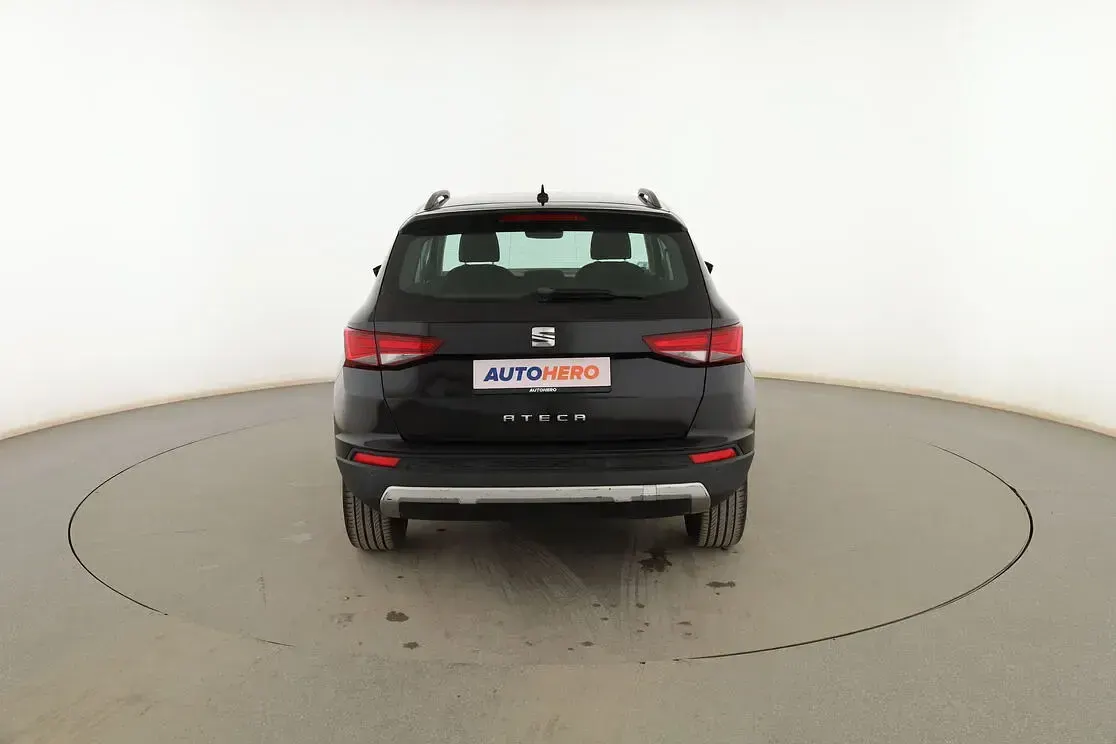 Usado Seat Ateca Style Plus 115 CV (84 kW) 2018 Negro SUV