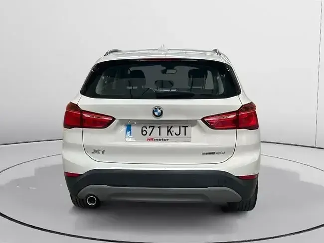 Usado BMW X1 Advantage 116 CV (85 kW) 2018 Blanco SUV