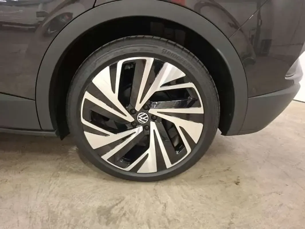 Usado VW ID.4 Pro 150 kW (204 CV) 2025 Gris SUV