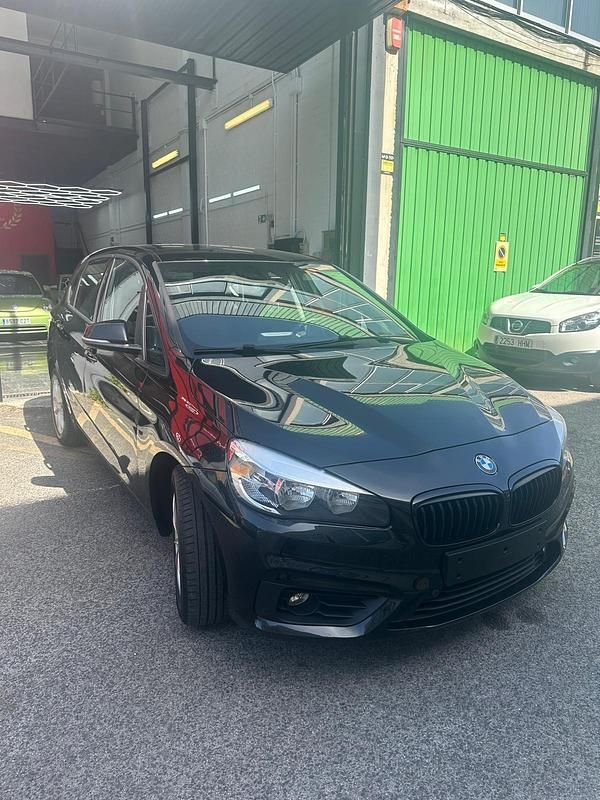 Usado BMW 216 Active Tourer 116 CV (85 kW) 2015 Negro Monovolumen