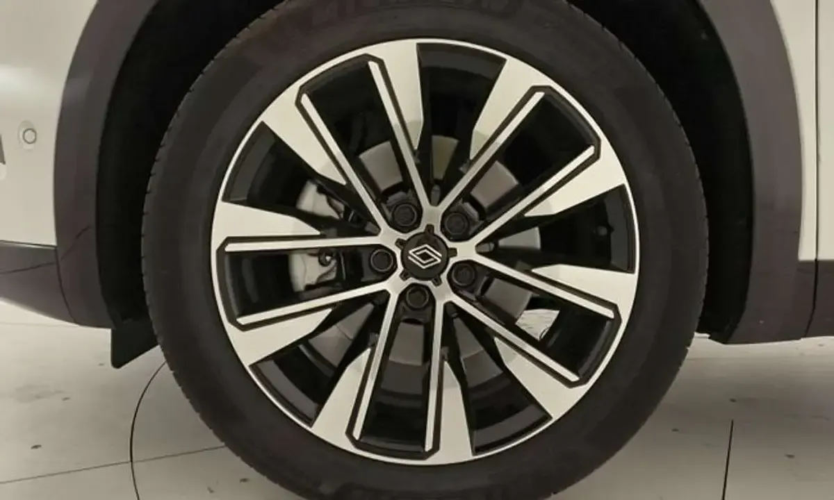 Usado Renault Austral Techno 200 CV (147 kW) 2025 Blanco SUV