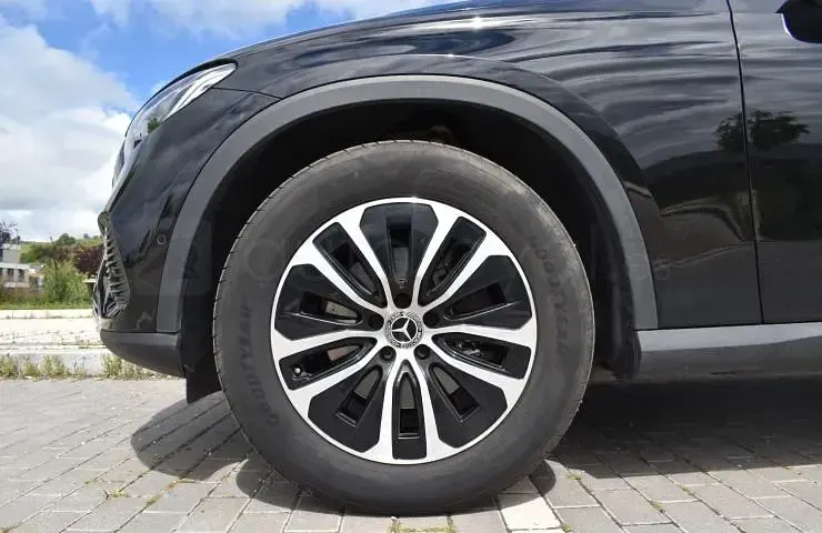 Usado Mercedes GLC220 Style 197 CV (144 kW) 2024 Negro SUV