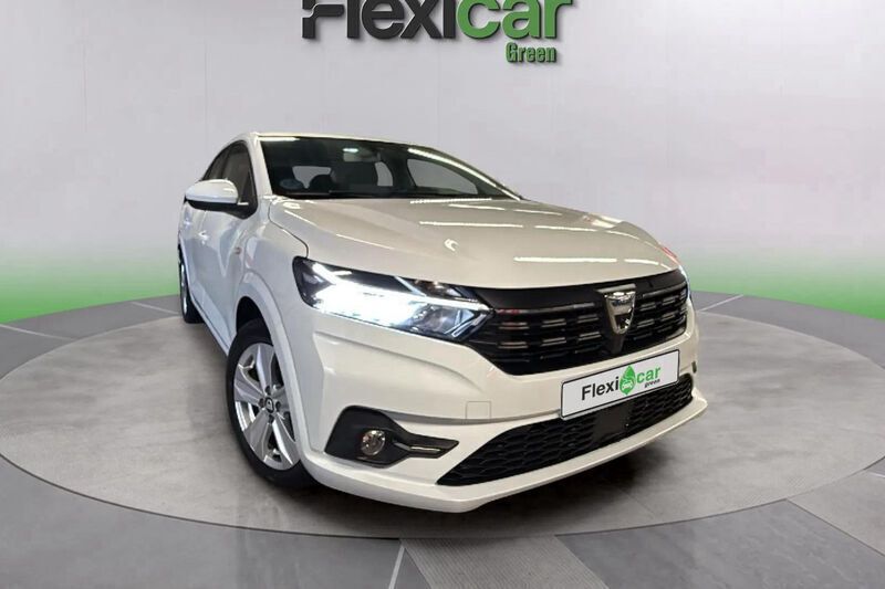 Blanco Usado 2022 Dacia Logan Comfort Berlina | 12.590 € - Imagen 1/4