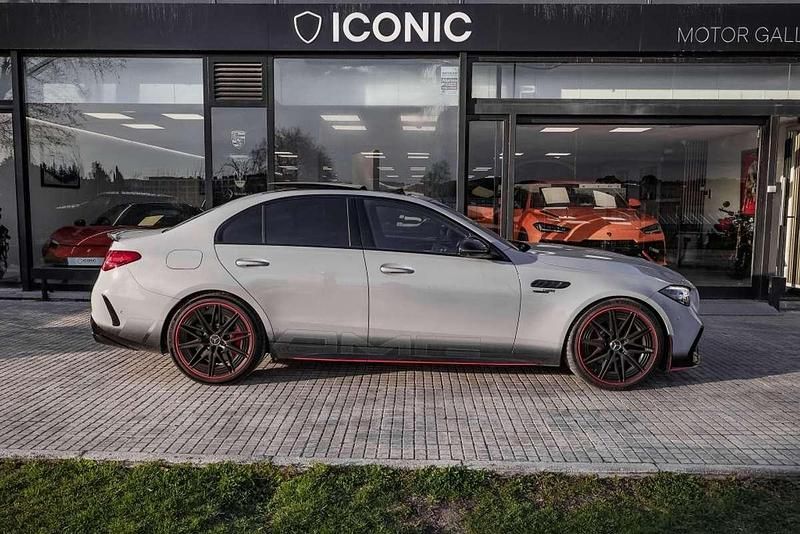 Usado Mercedes C63 AMG AMG 680 CV (500 kW) 2024 Gris Berlina