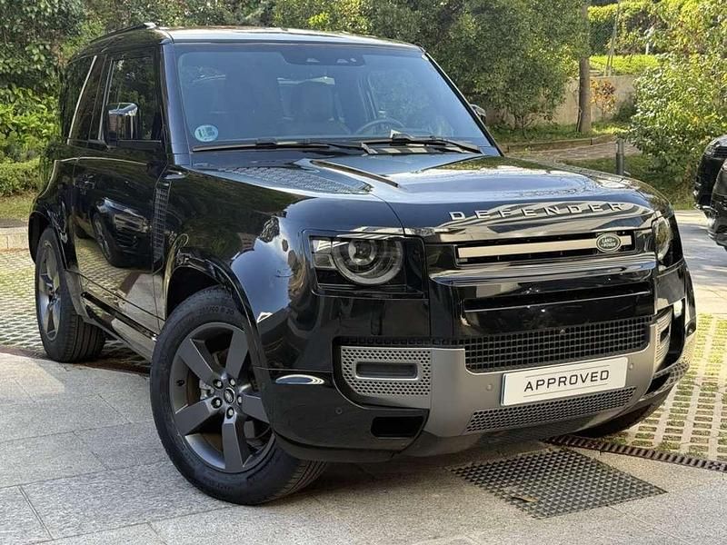 Usado Land Rover Defender SE 249 HP (183 kW) 2025 Preto SUV