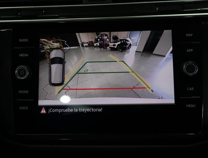 Usado VW Tiguan R-line 150 CV (110 kW) 2022 Blanco SUV