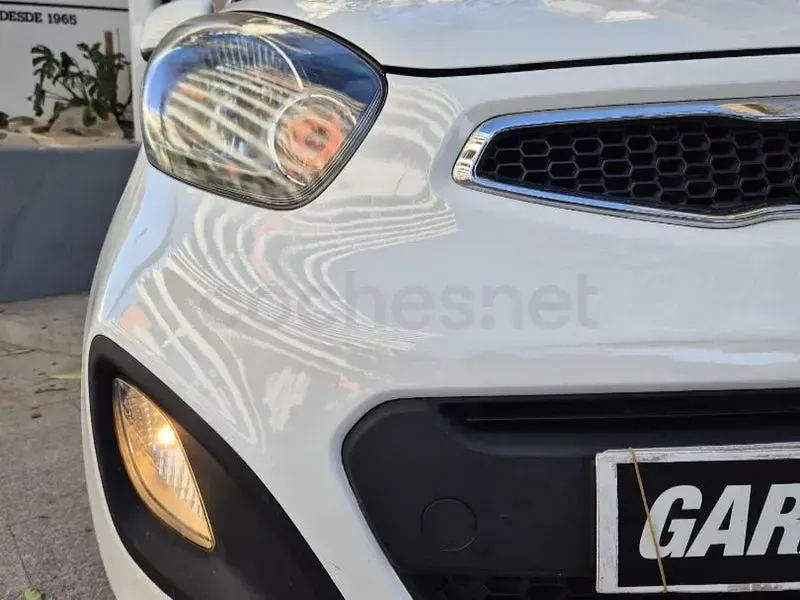 Usado Kia Picanto 69 CV (50 kW) 2014 Blanco Utilitario