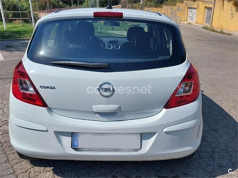 Usado Opel Corsa Selective 100 CV (73 kW) 2014 Blanco Utilitario