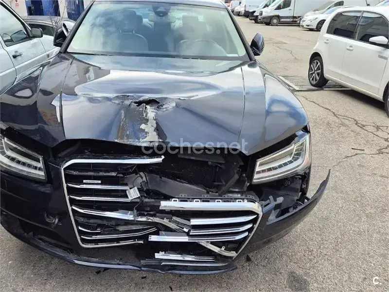 Usado Audi A8 385 CV (283 kW) 2016 Azul Berlina