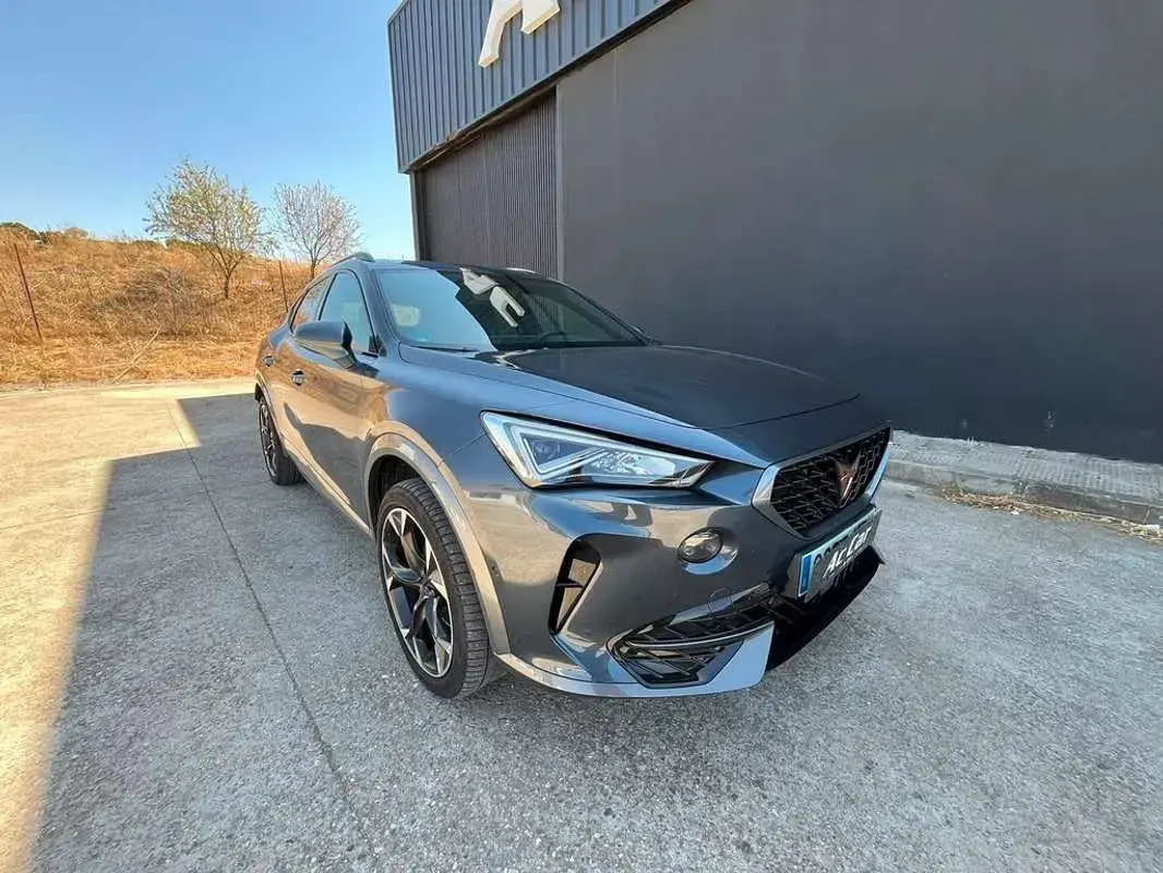 Usado Cupra Formentor 150 CV (110 kW) 2024 Gris SUV