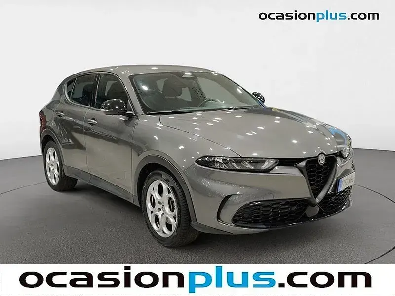 Usado Alfa Romeo Tonale Sprint 131 CV (96 kW) 2022 Gris SUV