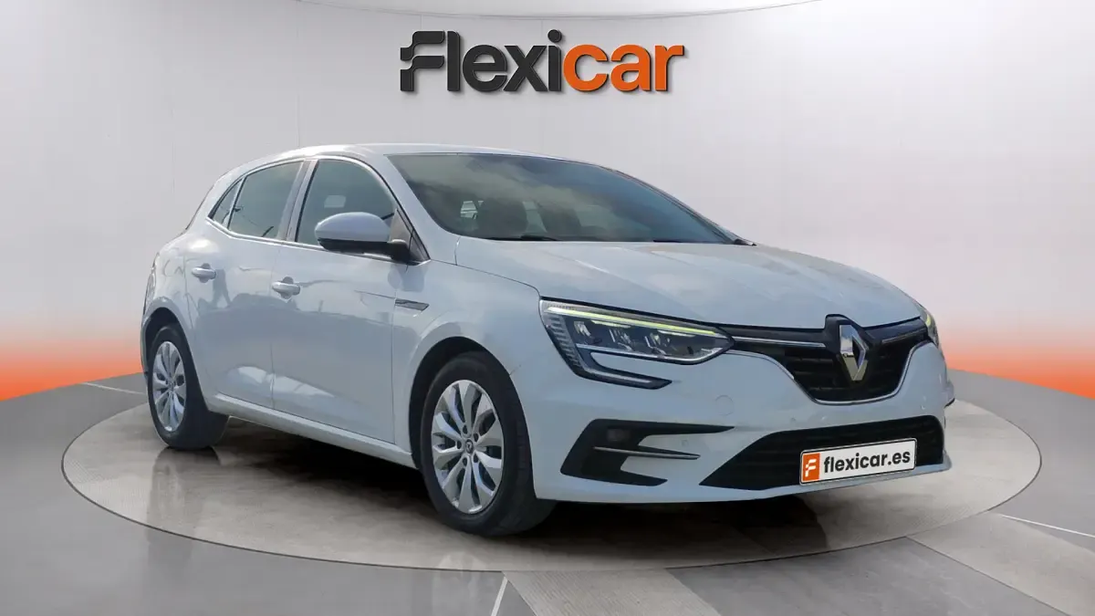 Begagnad Renault Mégane II Life 115 HK (84 kW) 2021 Sedan