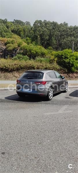 Usado Seat Leon Reference 90 CV (66 kW) 2015 Gris / plata Berlina