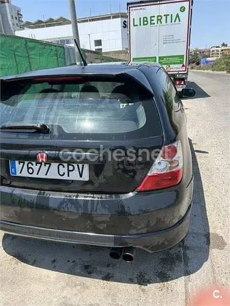 Usado Honda Civic Sport 110 CV (80 kW) 2003 Negro Berlina