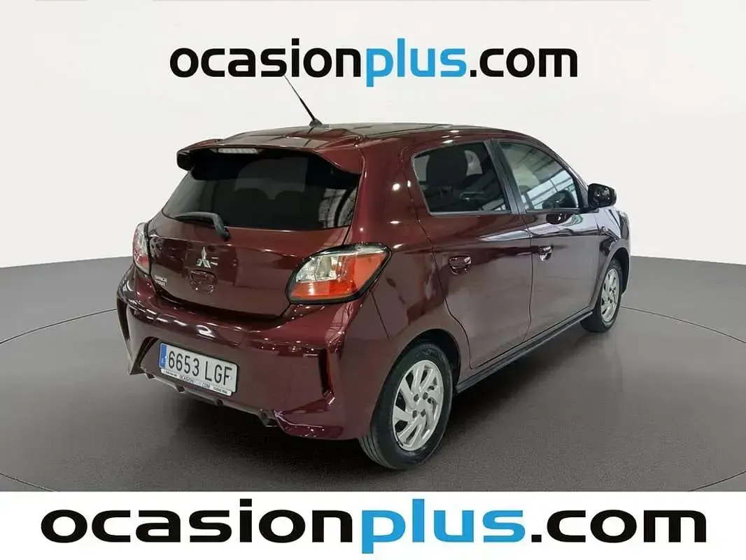 Usado Mitsubishi Space Star Motion 71 CV (52 kW) 2020 Rojo Utilitario