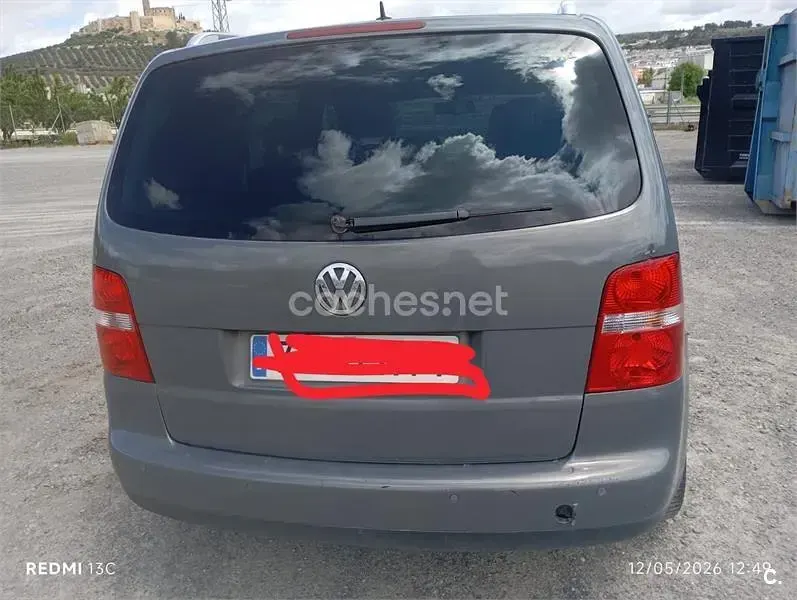 Usado VW Touran Advance 140 CV (102 kW) 2006 Gris / plata Monovolumen