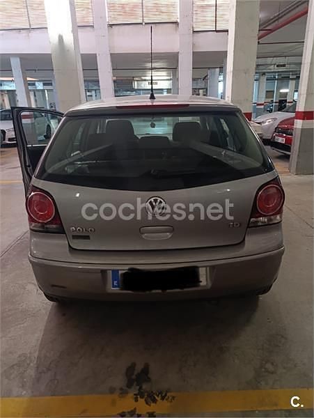 Gris / plata Usado 2008 VW Polo Advance Berlina | 3600 € (Buen precio) - Imagen 1/4