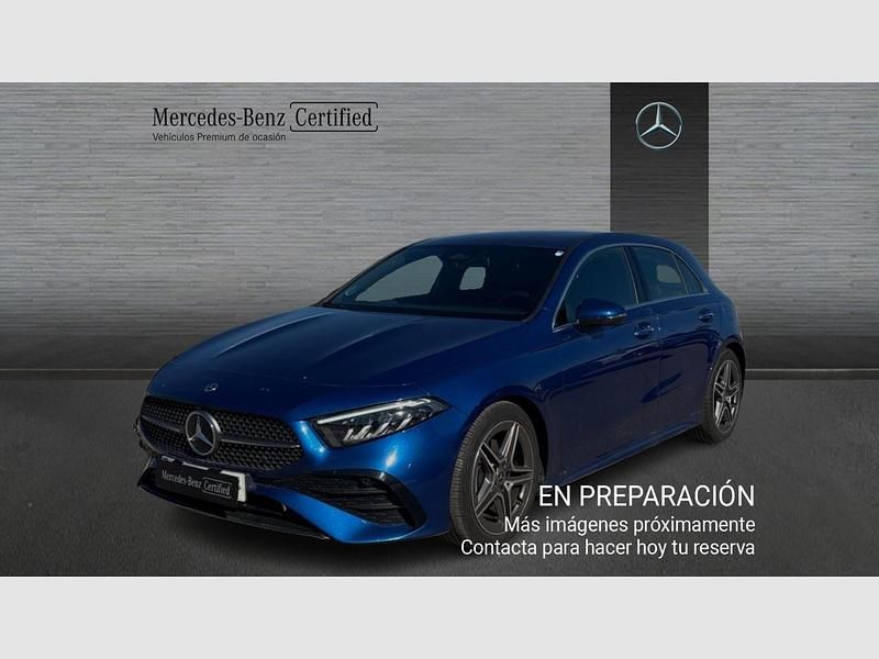 Azul espectral magno (manufaktur) Usado 2025 Mercedes A180 Utilitario | 33.290 € (Precio justo) - Imagen 1/4