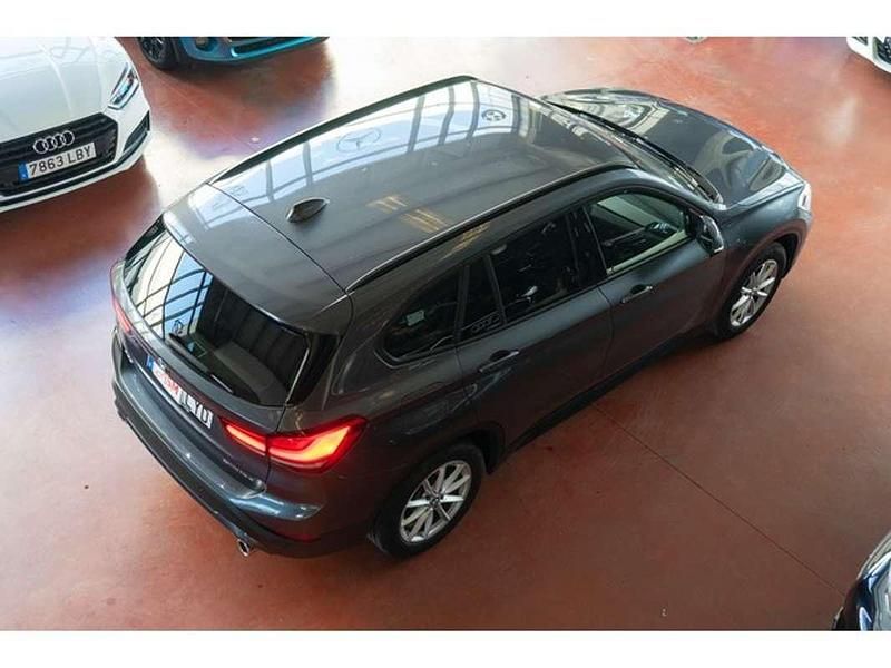 Usado BMW X1 Sport Line 150 CV (110 kW) 2022 Gris SUV