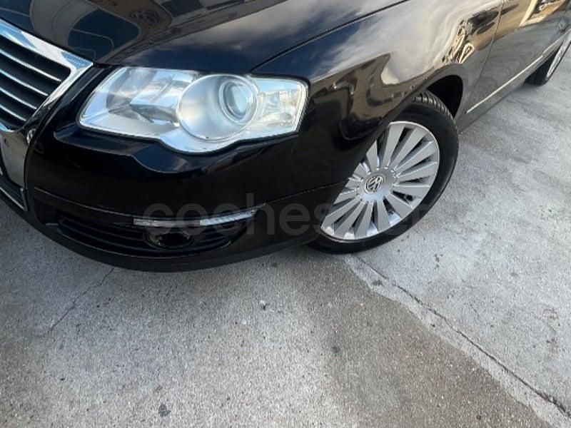Usado VW Passat Advance 140 CV (102 kW) 2010 Negro Familiar