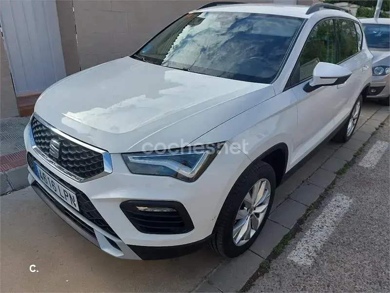 Usado Seat Ateca Style 150 CV (110 kW) 2021 Blanco SUV