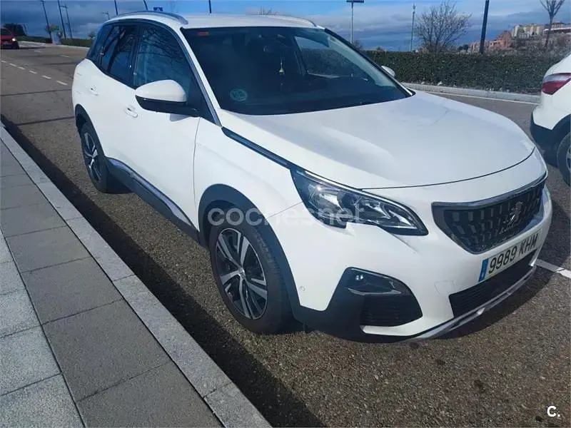 Usado Peugeot 3008 Allure 130 CV (95 kW) 2018 Blanco SUV