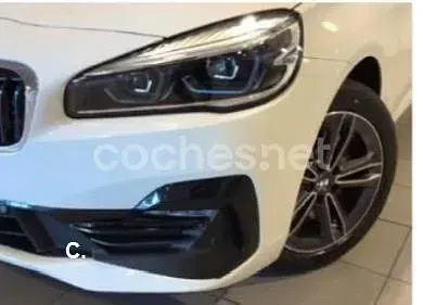 Usado BMW 218 Comfort Edition 150 CV (110 kW) 2021 Blanco Familiar