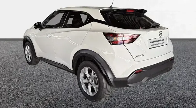 Usado Nissan Juke Acenta 114 CV (83 kW) 2022 Sapporo white (sólido) SUV