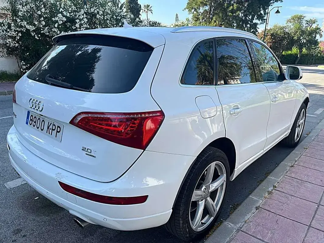 Usado Audi Q5 211 CV (155 kW) 2011 Blanco SUV