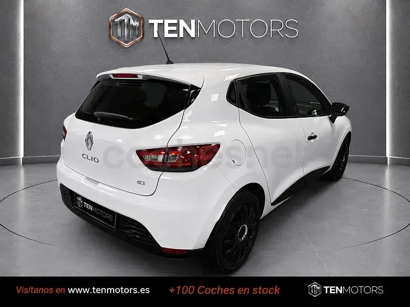Usado Renault Clio IV Expression 75 CV (55 kW) 2014 Blanco Berlina