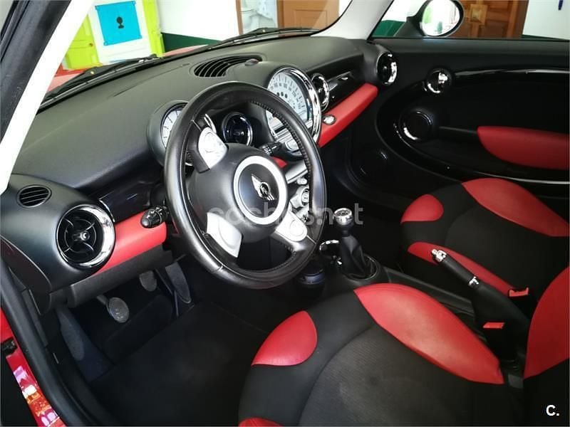 Usado Mini Cooper D 110 CV (80 kW) 2009 Rojo Utilitario