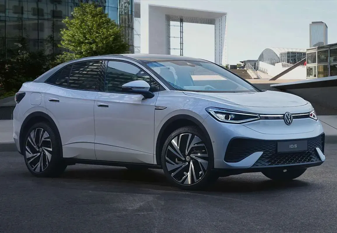 Usado VW ID.5 GTX 219 kW (299 CV) 2025 Gris SUV
