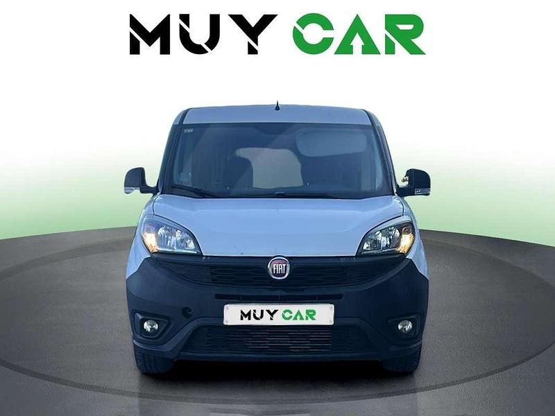 Usado Fiat Doblò Pop 95 CV (69 kW) 2019 Blanco Monovolumen