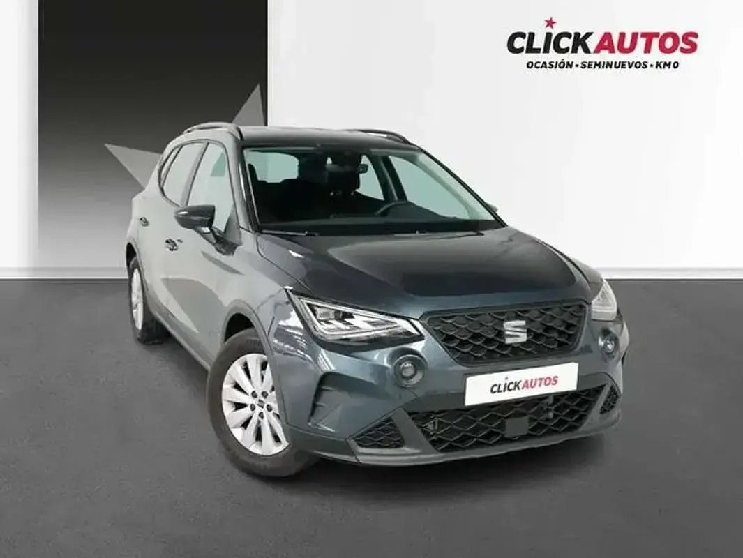 Usado Seat Arona Style 116 CV (85 kW) 2025 Gris SUV