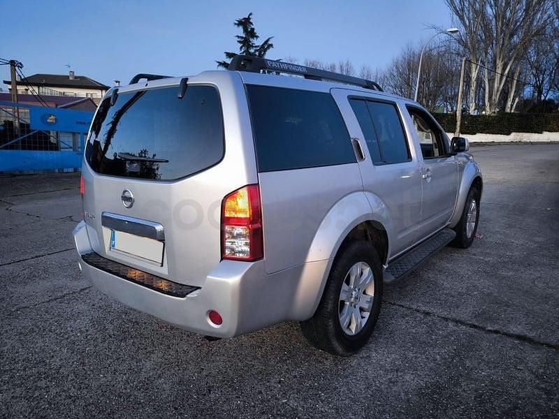 Usado Nissan Pathfinder SE 174 CV (127 kW) 2006 Gris / plata SUV