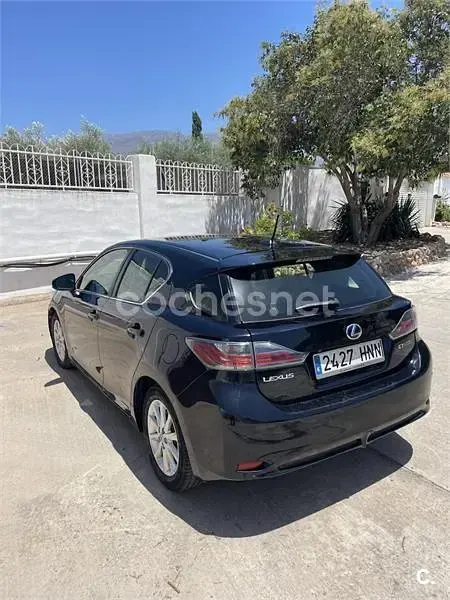 Usado Lexus CT200h 136 CV (100 kW) 2013 Negro Berlina