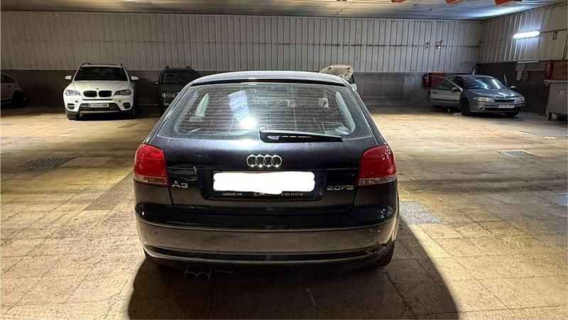 Usado Audi A3 Attraction 150 CV (110 kW) 2004 Negro Utilitario