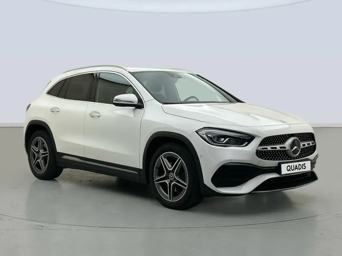 Usado Mercedes GLA220 190 CV (139 kW) 2023 Blanco SUV