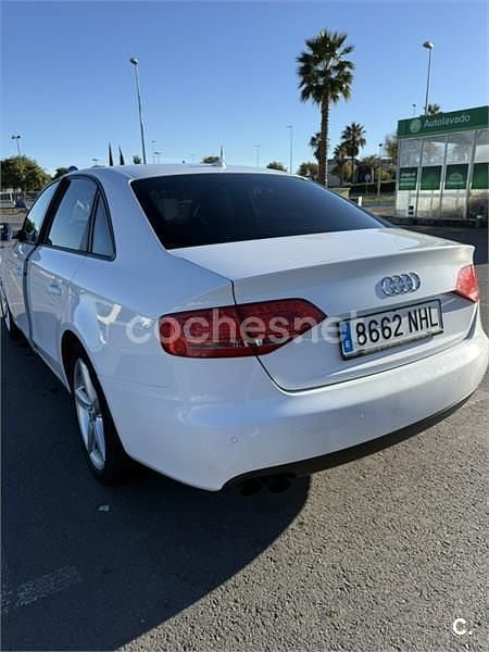 Usado Audi A4 120 CV (88 kW) 2011 Blanco Berlina