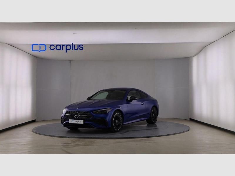 Usado Mercedes CLE220 197 CV (144 kW) 2025 Azul espectra (metalizado) Coupe