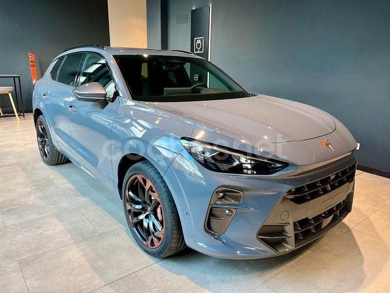 Gris / plata Nuevo 2025 Cupra Terramar VZ SUV | 49.990 € (Precio justo) - Imagen 1/4